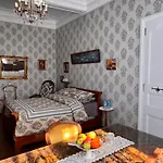 Chez Les Artistes Guest house